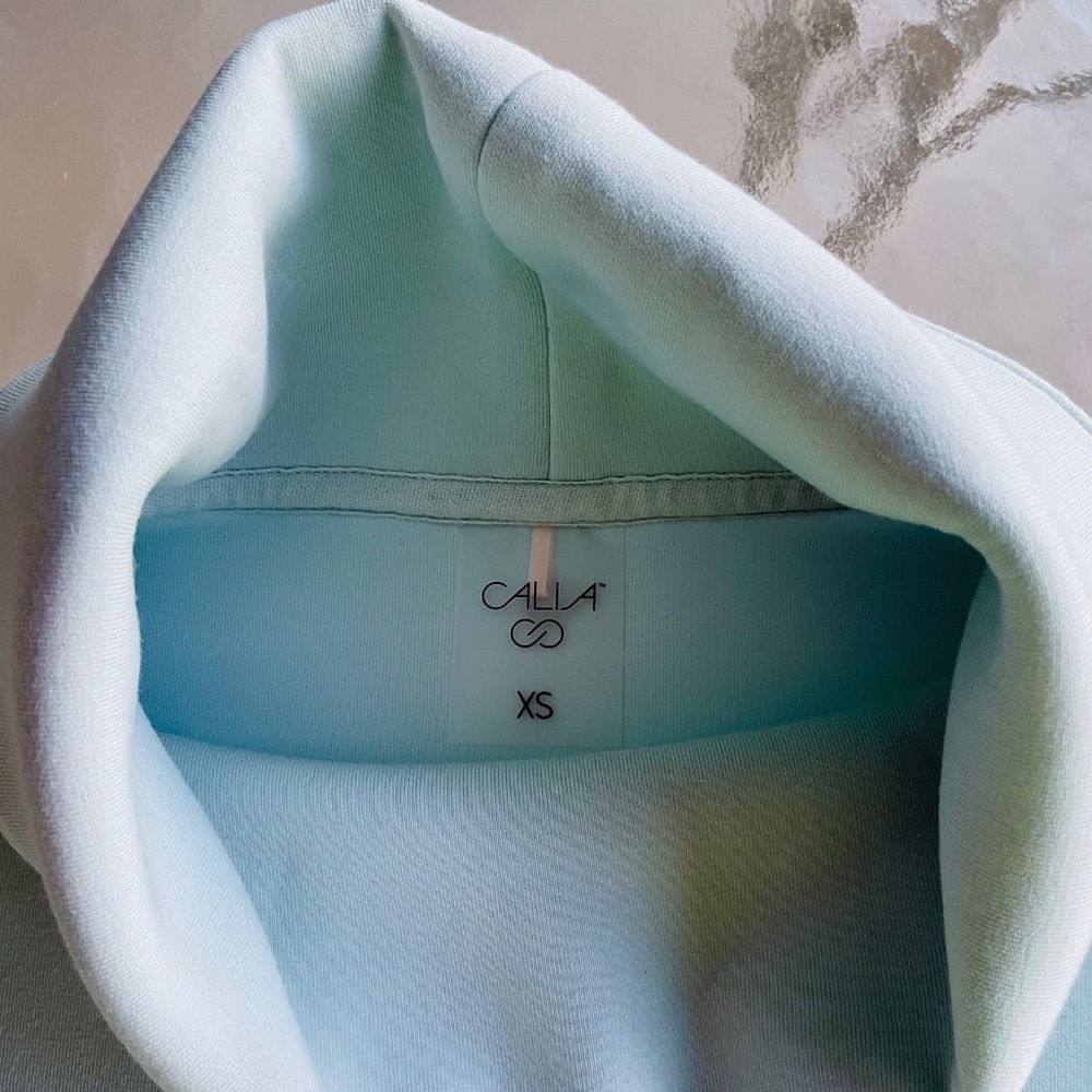 CALIA LONG SLEEVED TOP - Picture 2 of 9